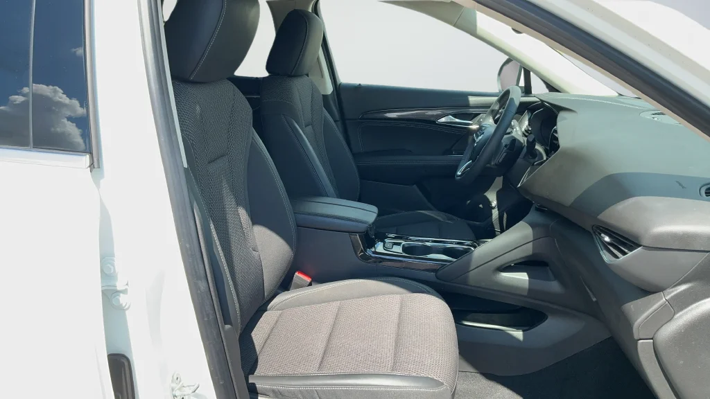 Used 2022 White Buick Preferred image 22