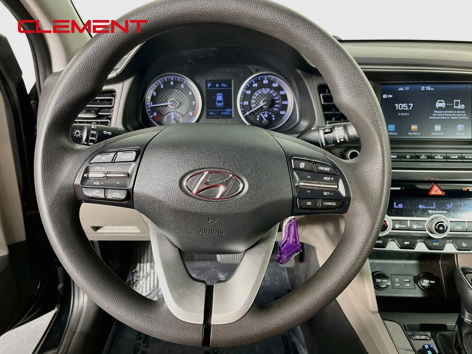 Used 2020 Black Hyundai SEL image 13