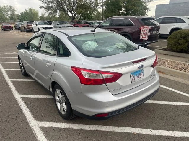 Used 2013 Silver Ford SE image 3