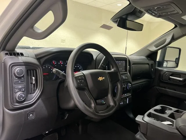 2025 Chevrolet Silverado 2500HD Custom - Photo 9