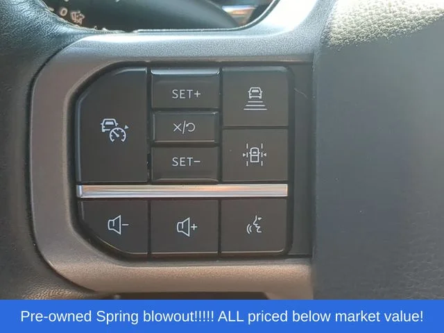Used 2022 White Ford Lariat image 27