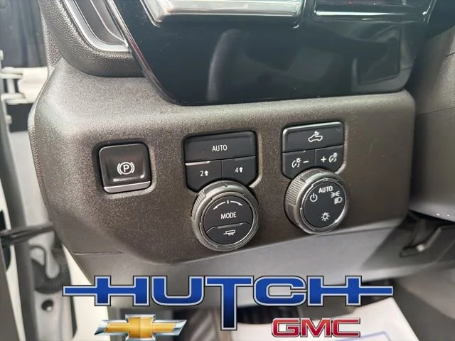 Used 2025 Summit White Chevrolet LT image 24