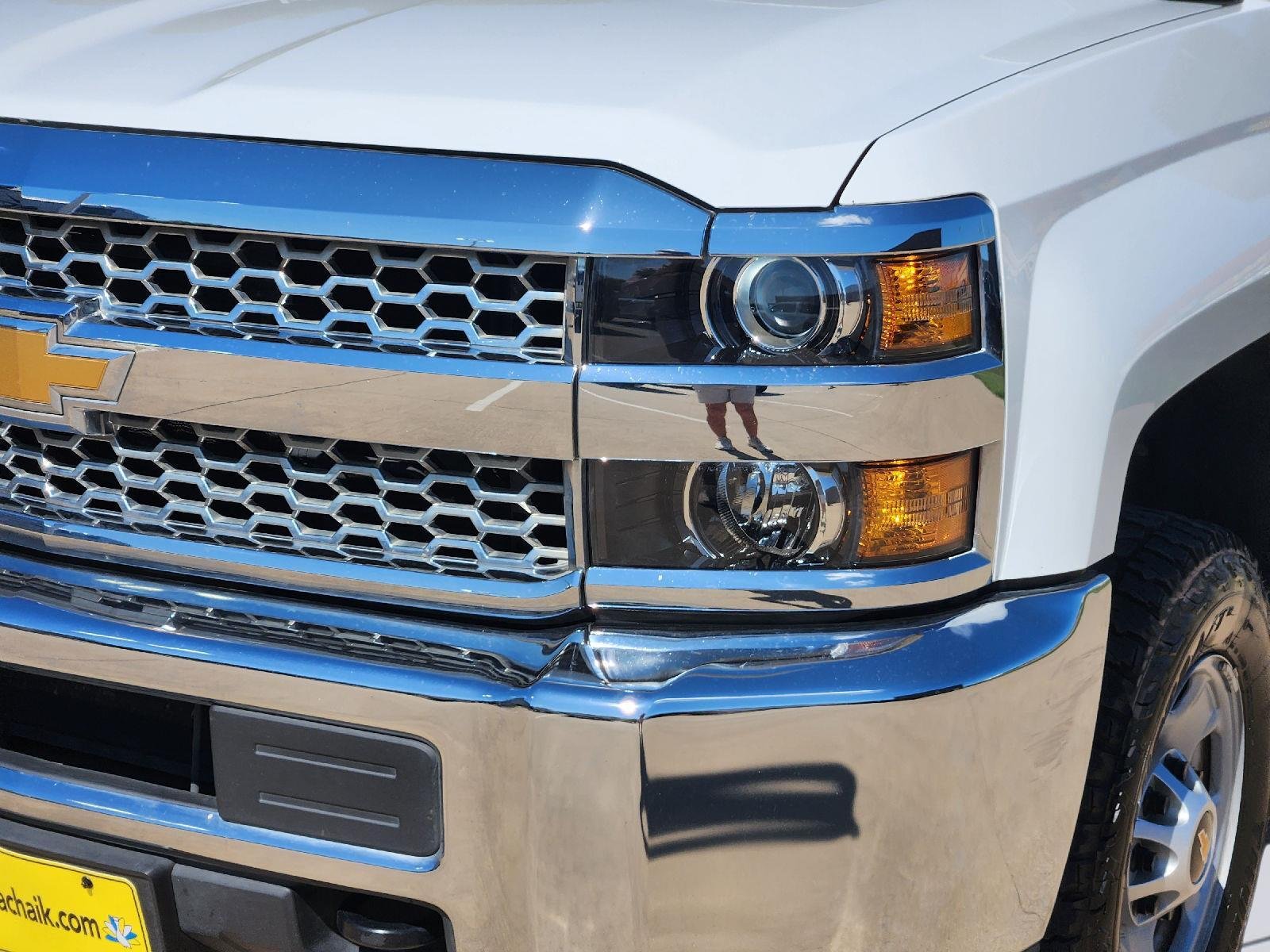 Used 2019 Summit White Chevrolet Work Truck image 7
