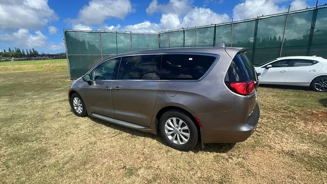 Used 2017 Silver Chrysler Touring image 3