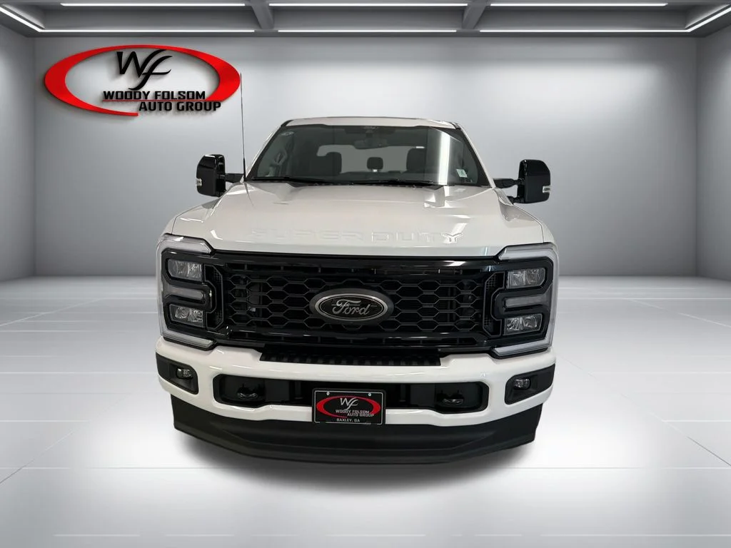 New 2026 Star White Metallic Tri-Coat Ford F-250® Lariat® image 2