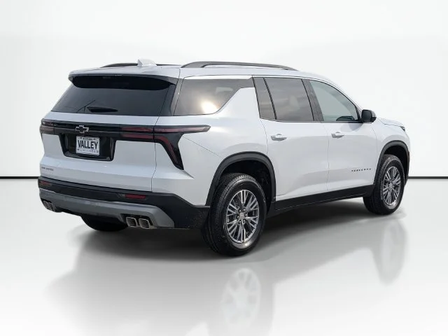 New 2027 Summit White Chevrolet LT image 5