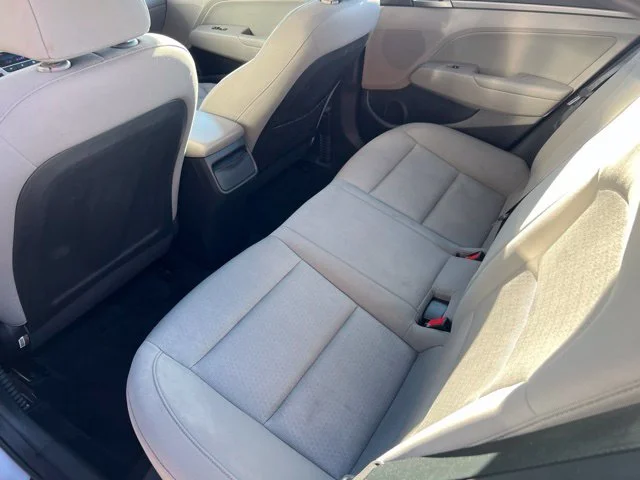 Used 2018 Silver Hyundai Value Edition image 28