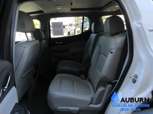 Used 2023 White GMC SLT image 23