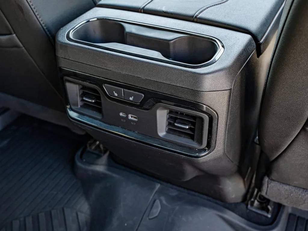 Used 2024 Sterling Metallic GMC AT4 image 36