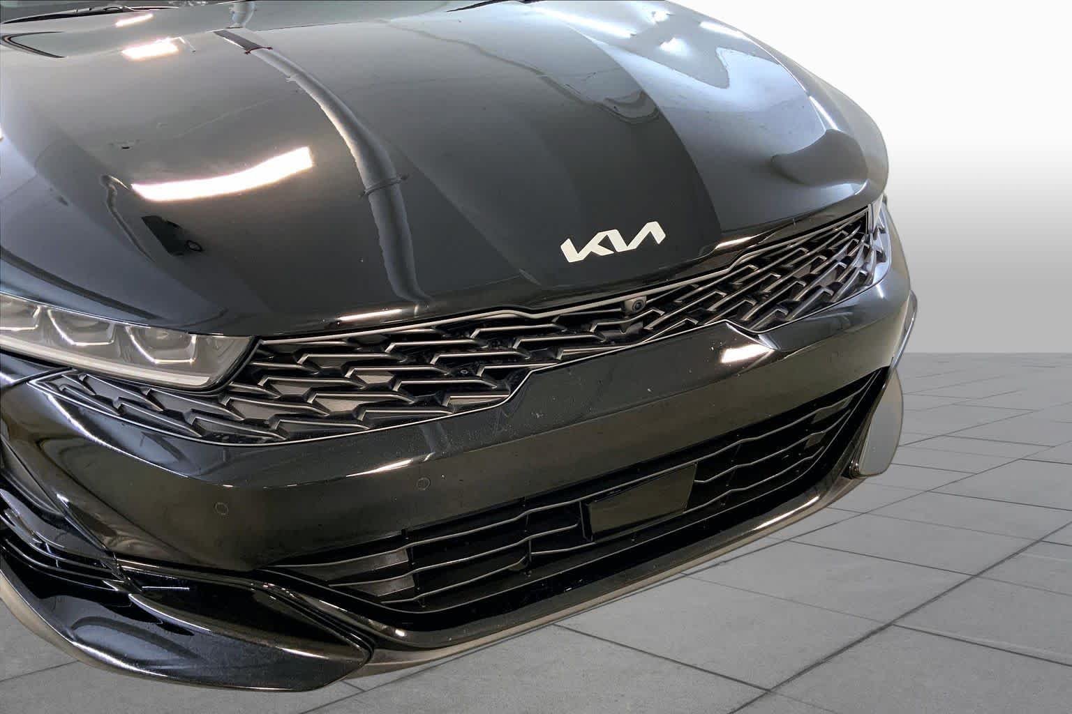 Used 2022 Ebony Black Kia GT image 31