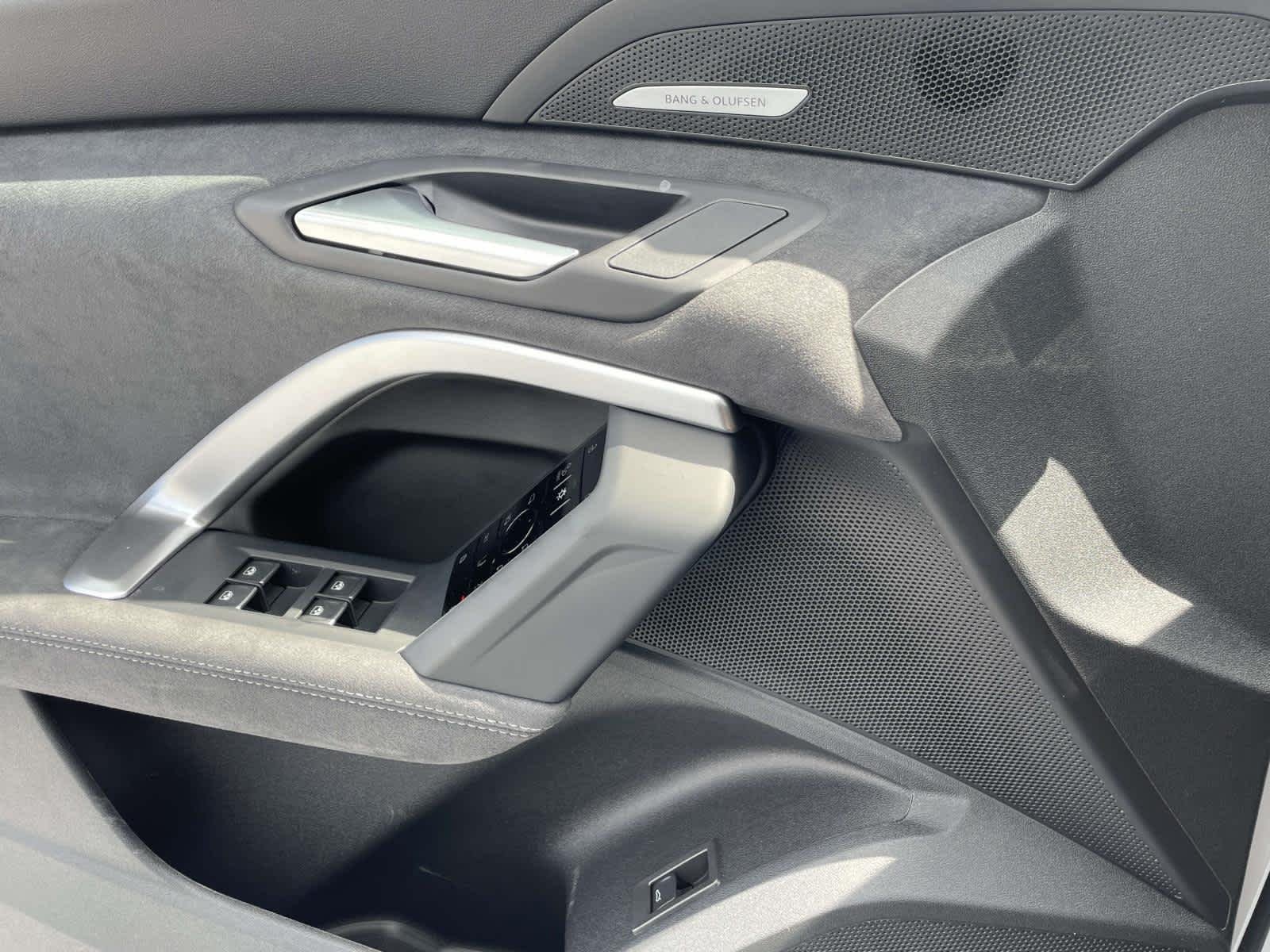 New 2026 2Y2Y/White Audi Premium Plus image 32