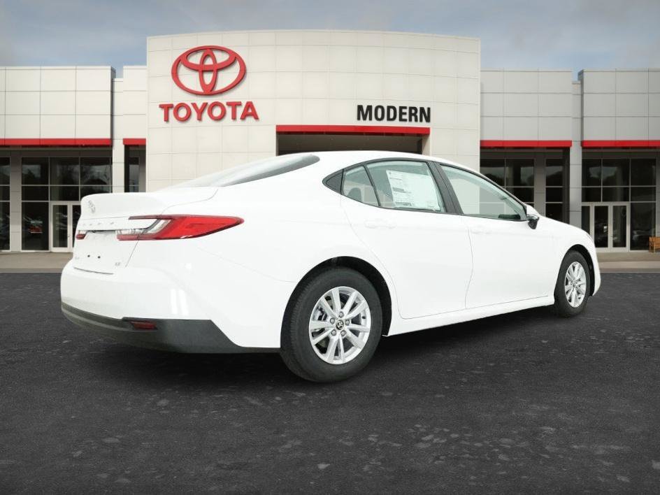 New 2026 Ice Cap Toyota LE image 17