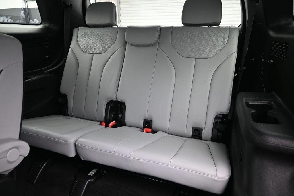 Used 2023 Red Hyundai SEL image 28