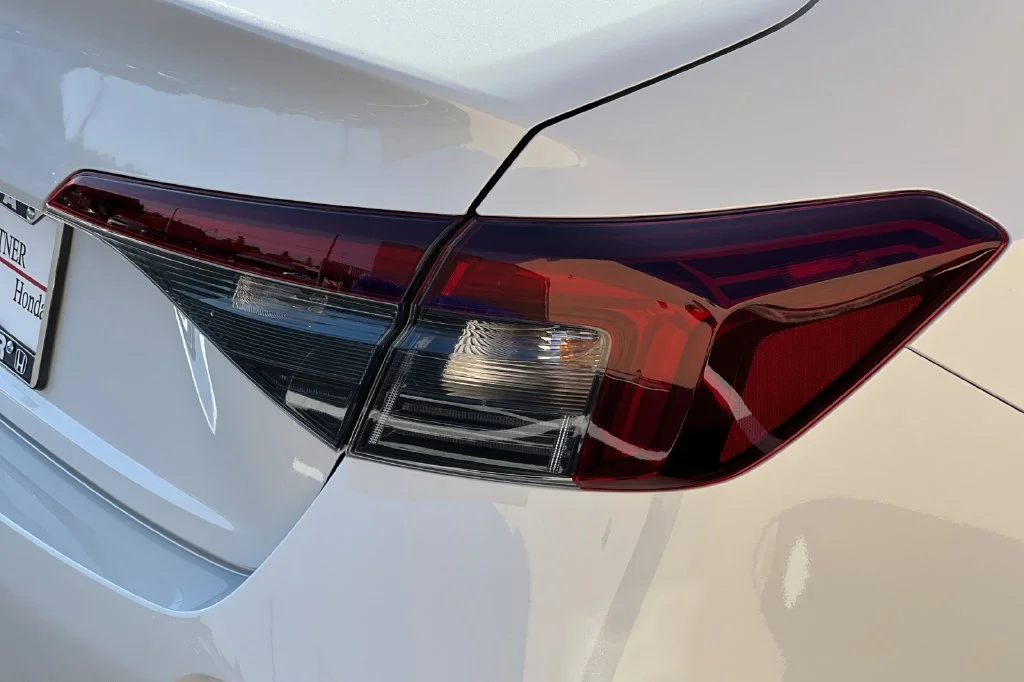 New 2026 Platinum White Pearl Honda LX image 30