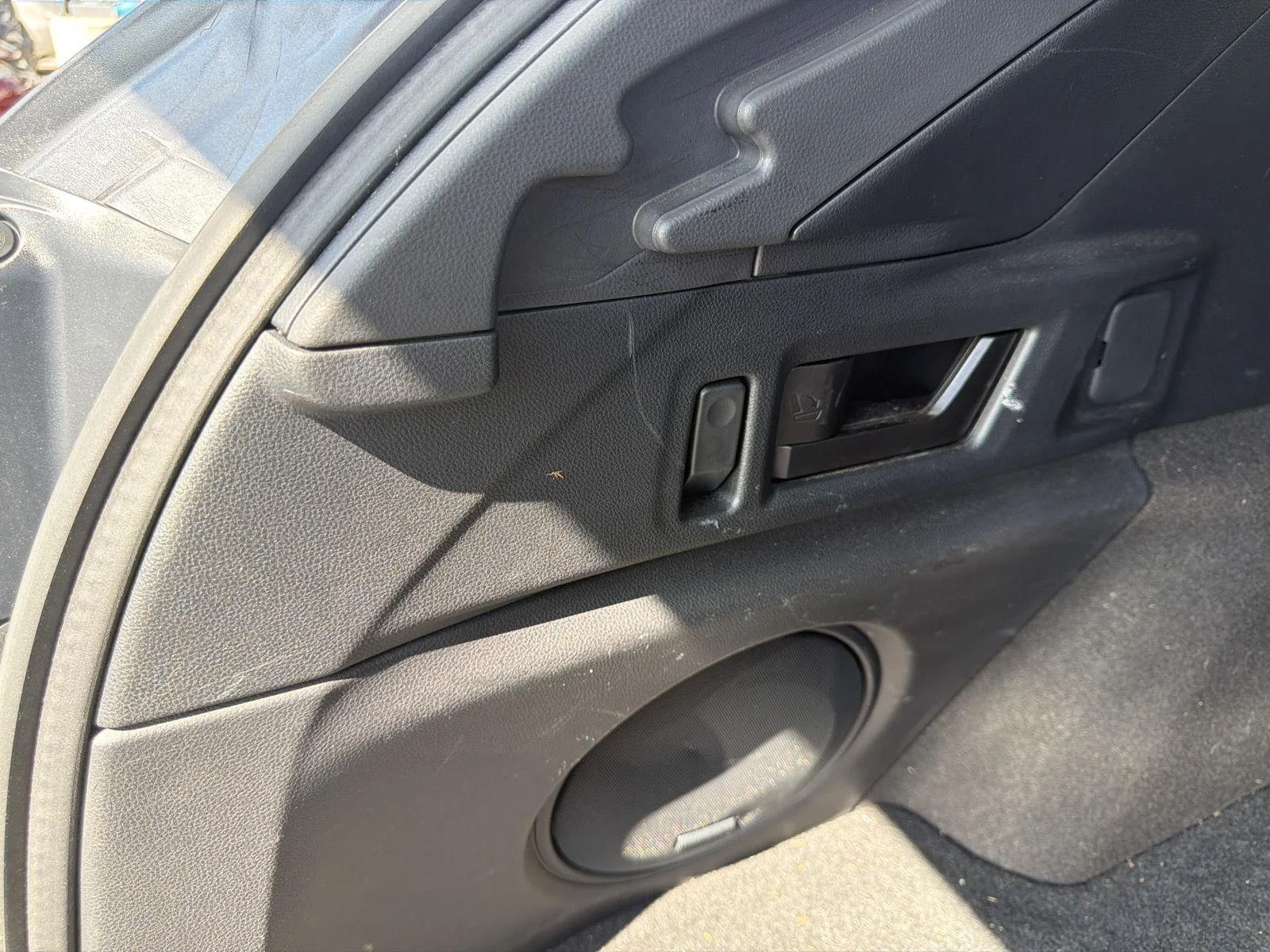 Used 2020 Magnetite Gray Metallic Subaru Limited image 21