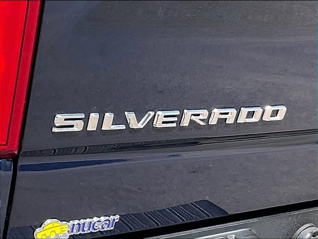 Used 2023 Blue Chevrolet RST image 29