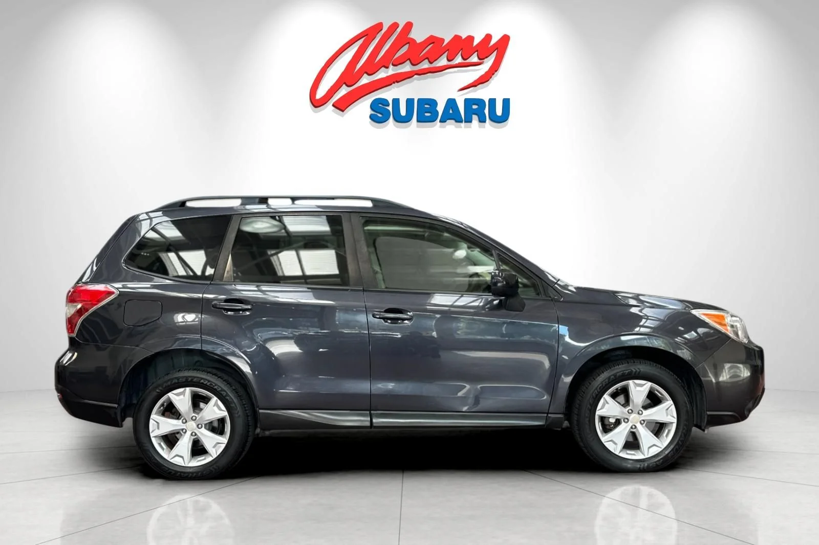 Used 2016 Gray Subaru 2.5i Premium image 3