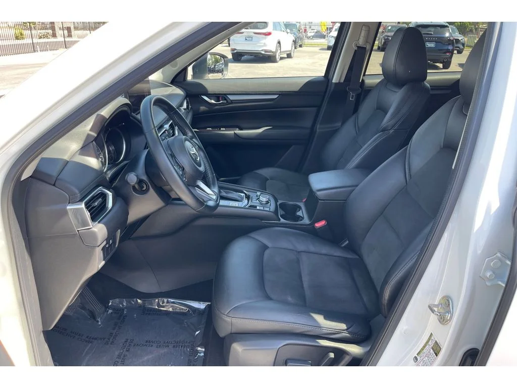 Used 2021 Snowflake White Pearl Mica Mazda Touring image 11