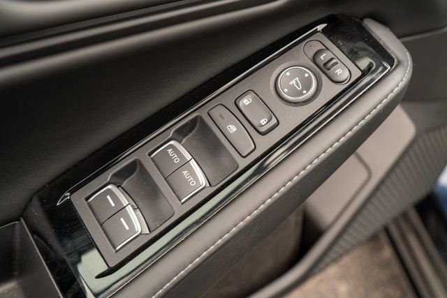 Used 2024  Honda Touring image 17
