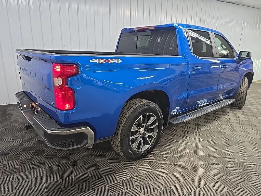 Used 2024 Blue Chevrolet LT image 10