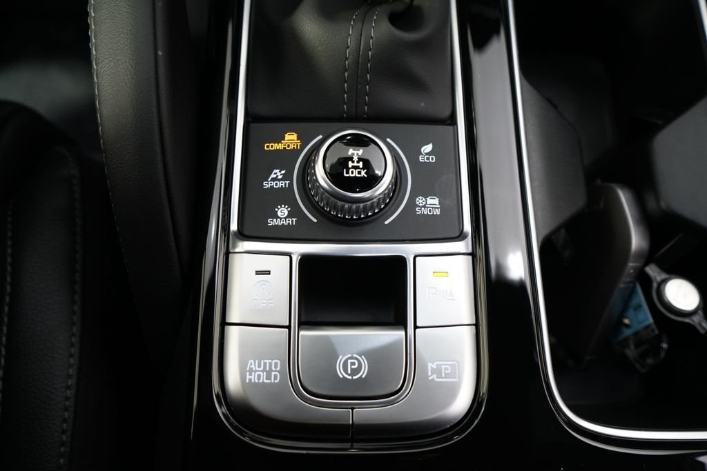 Used 2025 Gray Kia SX X-Line image 29