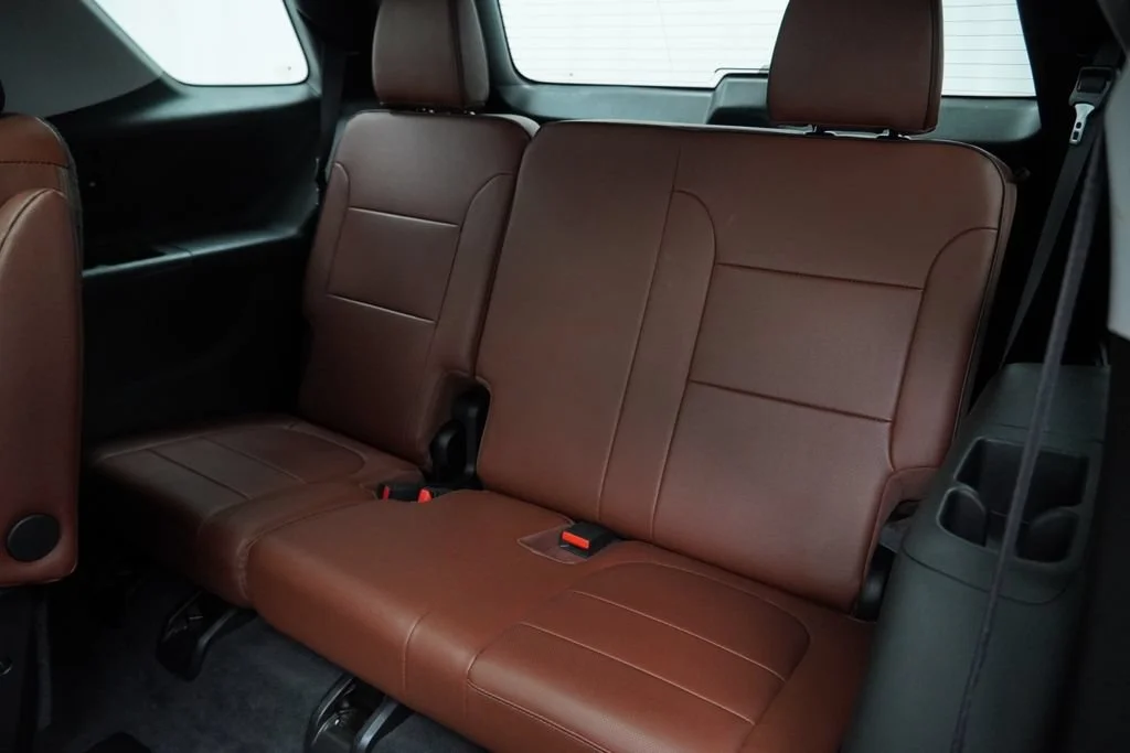 Used 2019 IRIDESCENT PEARL TRICOAT Chevrolet High Country image 13