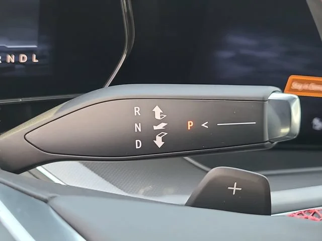 New 2026 Summit White Chevrolet RST image 34
