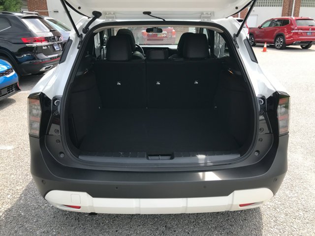 Used 2025 Aspen White Tricoat Nissan SR image 25