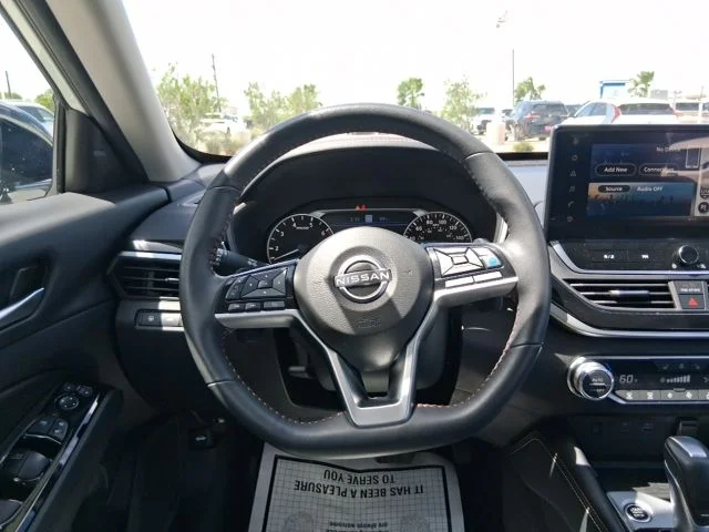 Used 2024 White Nissan 2.0 SR image 9