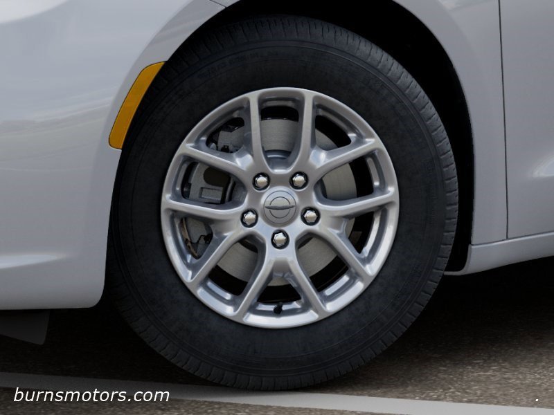 New 2026 Bright White Clear-Coat Exterior Paint Chrysler Select image 8