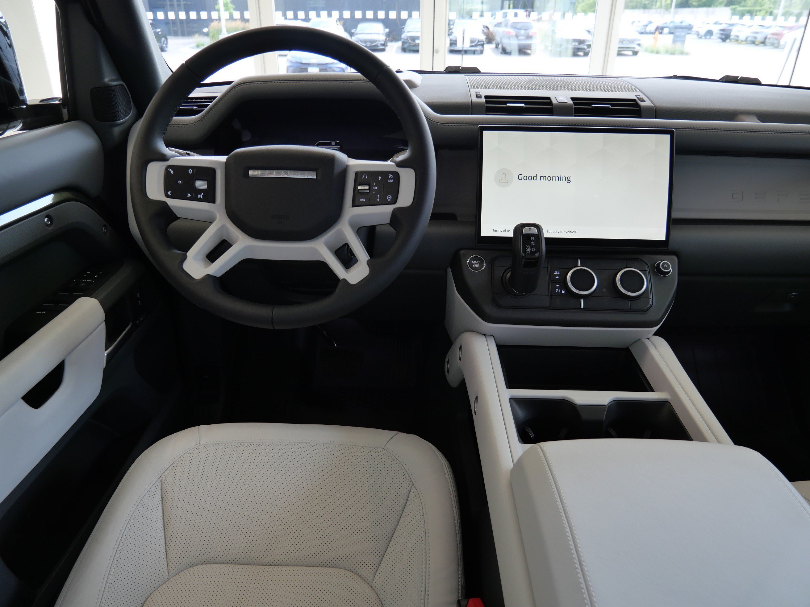 New 2026 Woolstone Green Land Rover X-Dynamic SE image 9
