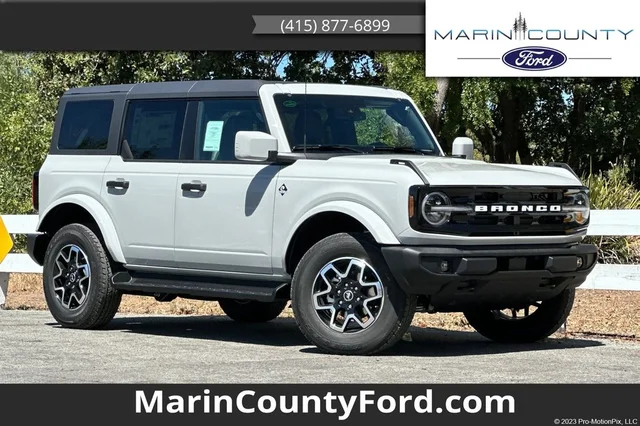 2026 Ford Bronco Outer Banks®