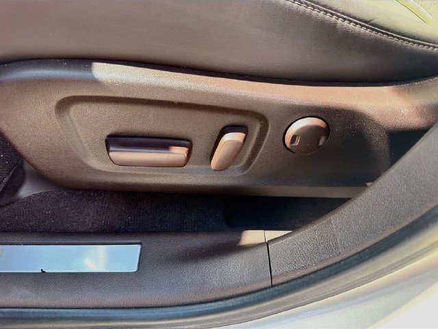 Used 2018 Cashmere Metallic Lexus RX 350 image 24