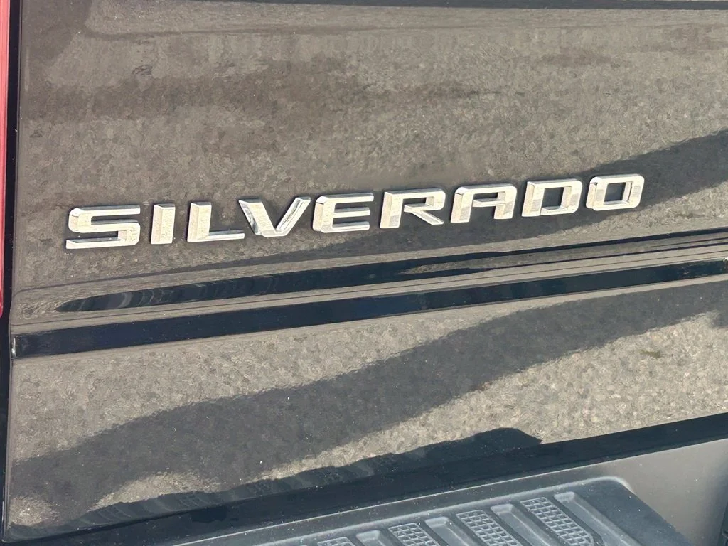 Used 2020 Black Chevrolet LT image 24