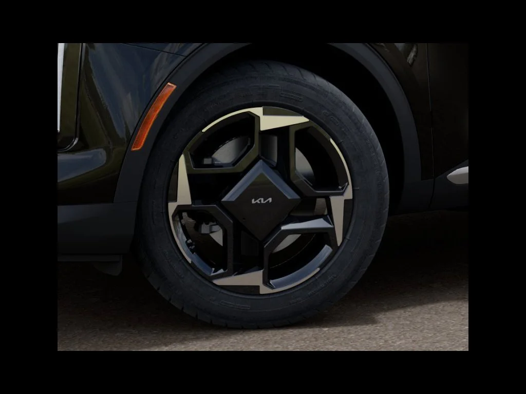 New 2027 Fusion Black Kia EX image 36