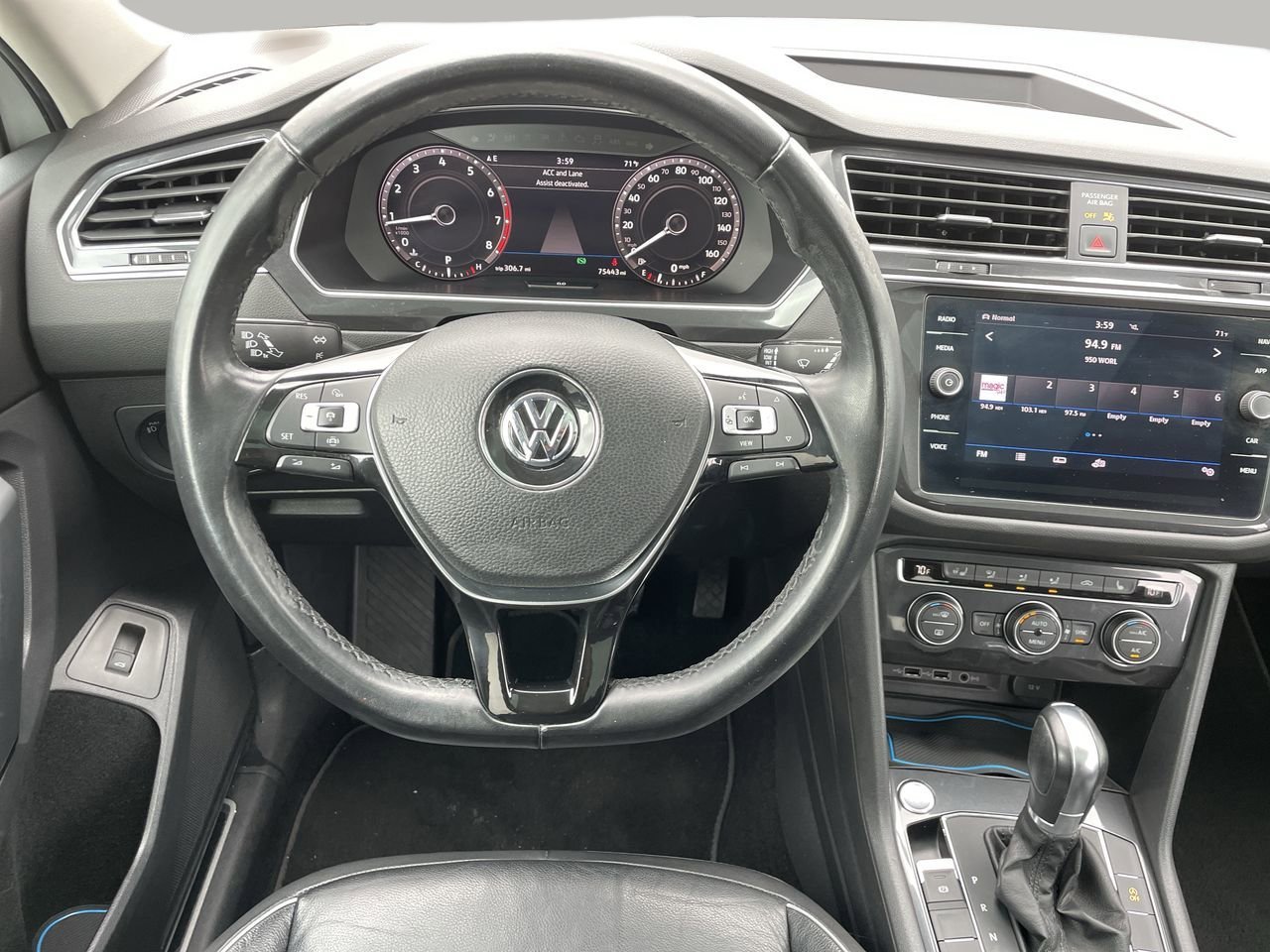 Used 2019 Pure White Volkswagen SEL Premium image 13