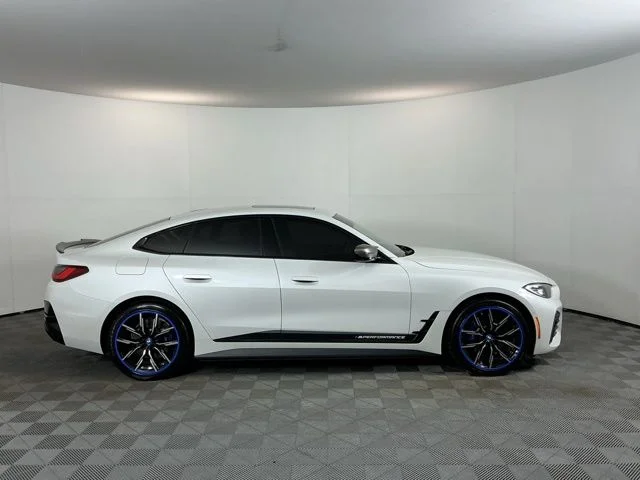 Used 2023 White BMW M50 image 4