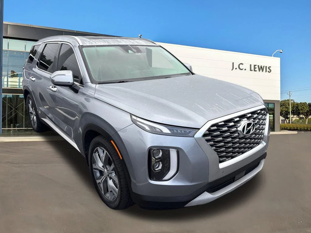 Used 2020 Silver Hyundai SEL image 1