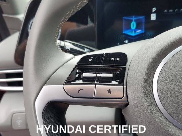 Used 2025 Red Hyundai SEL Convenience image 14