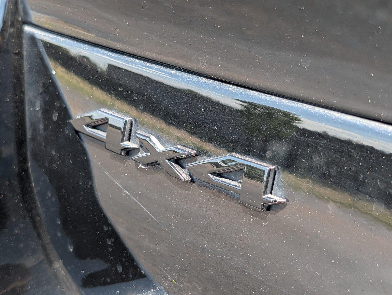 Used 2025 Diamond Black Crystal Pearlcoat Jeep Summit image 34