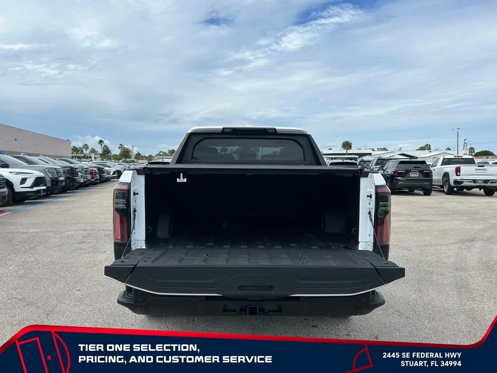 New 2026 Summit White GMC Elevation Extended Range image 15