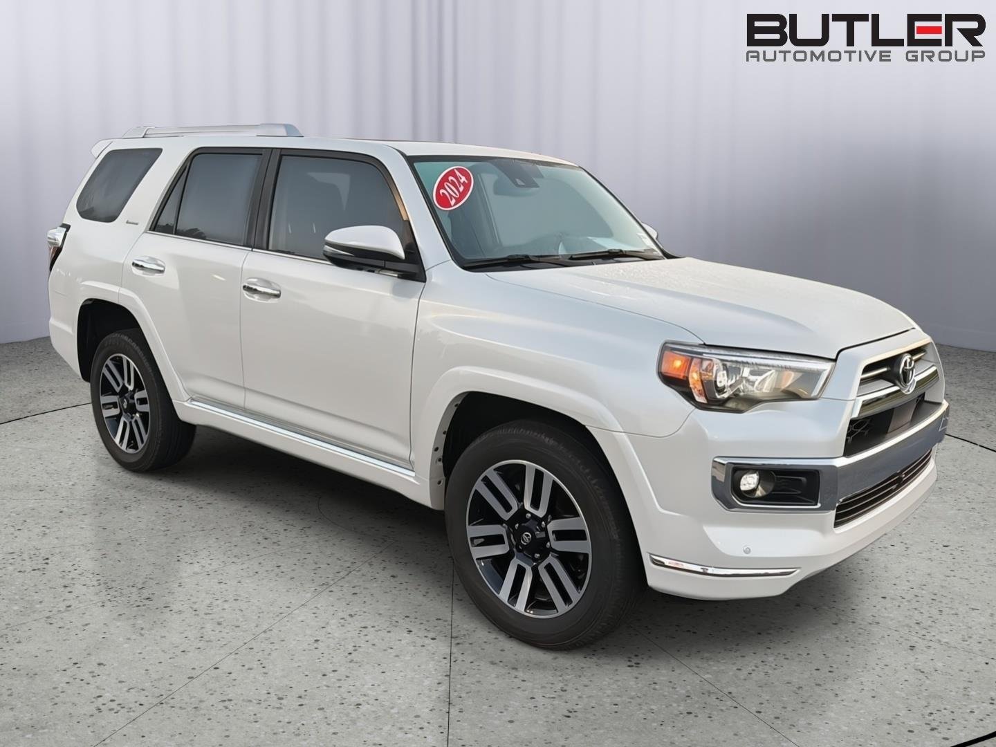 Used 2024 Wind Chill Pearl Toyota Limited image 8