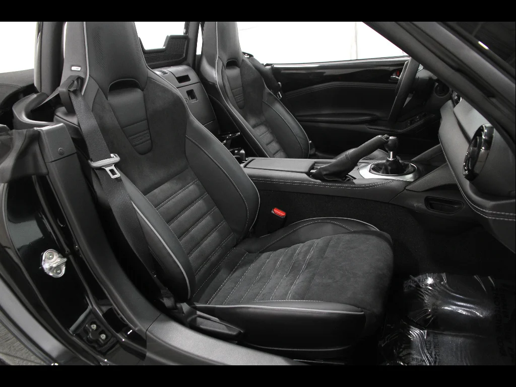Certified Used 2024 Jet Black Mica Mazda Club image 19
