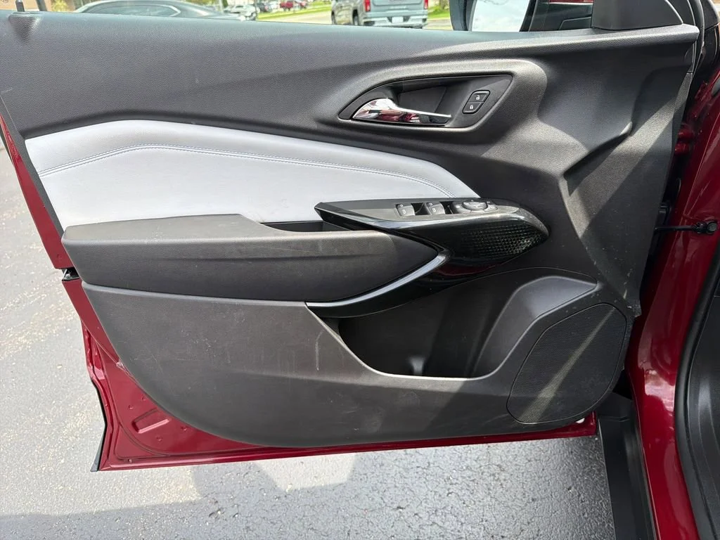 Certified Used 2025 Crimson Metallic Chevrolet LT image 12