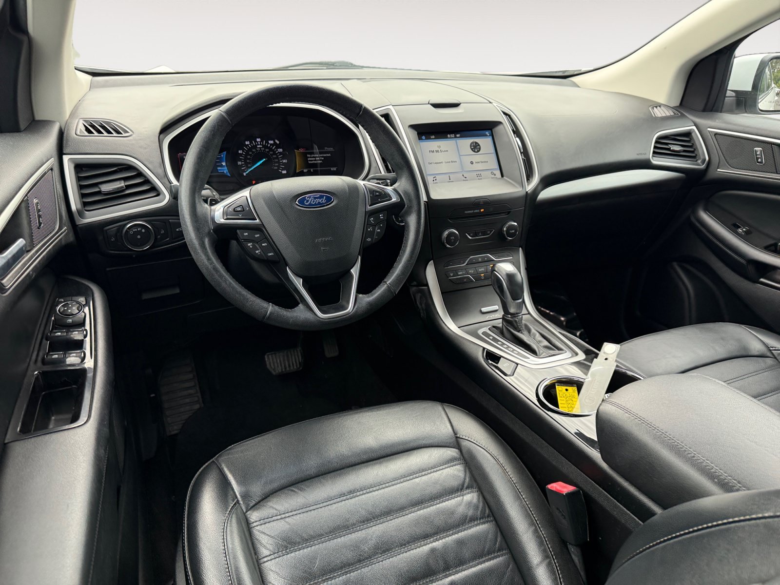 Used 2016 Oxford White Ford SEL image 15