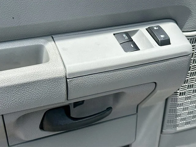 New 2025 Oxford White Ford KNAPHEIDE KUV129D20L image 12