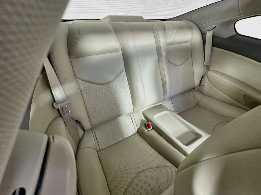 Used 2008 Ivory Pearl INFINITI Journey image 34