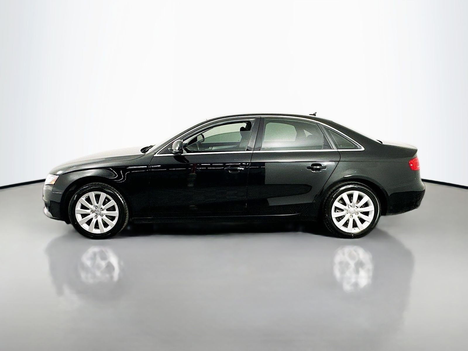 Used 2009 Brilliant Black Audi 2.0T Premium image 3