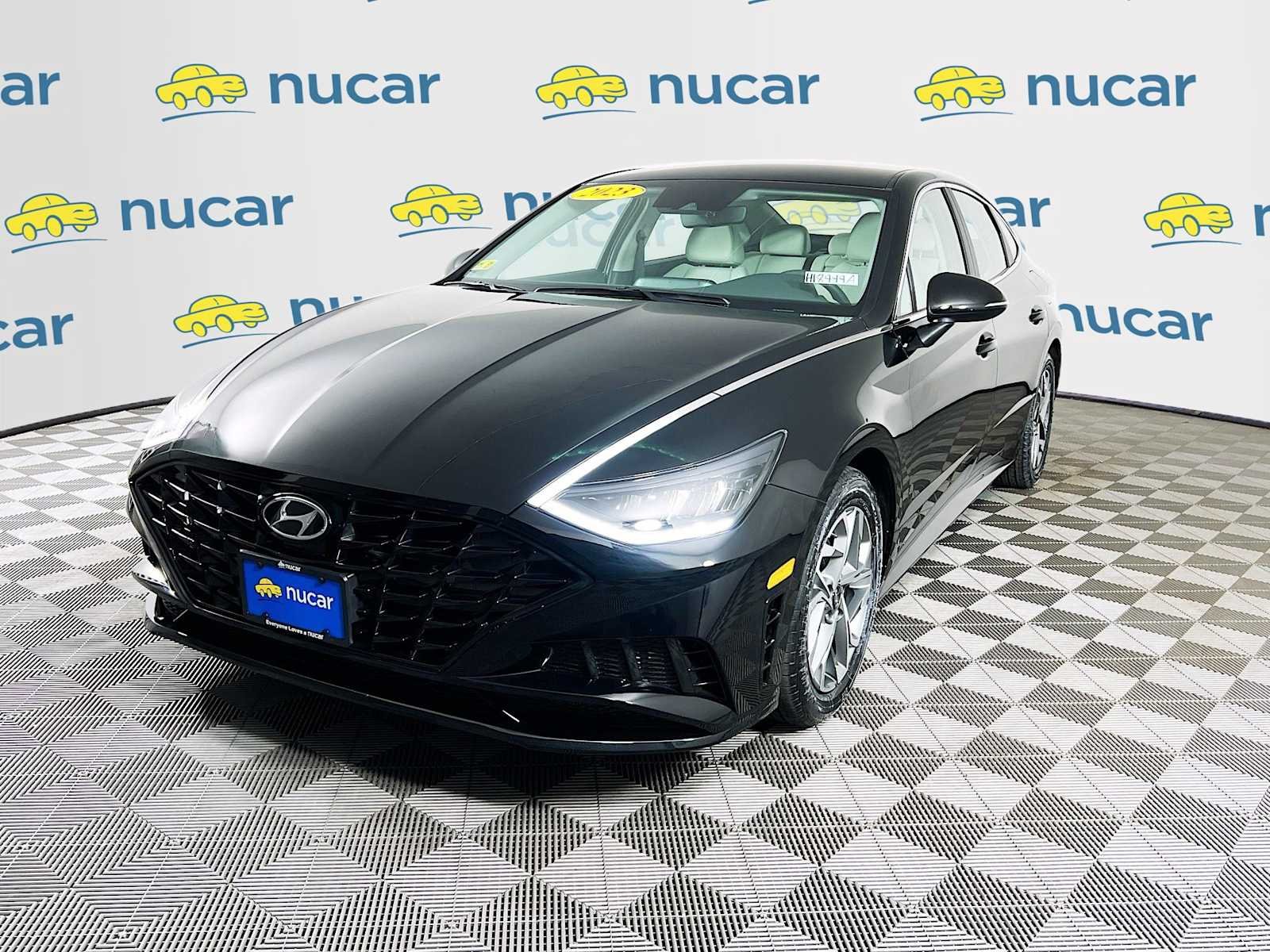 Used 2023 Onyx Black Hyundai SEL image 3