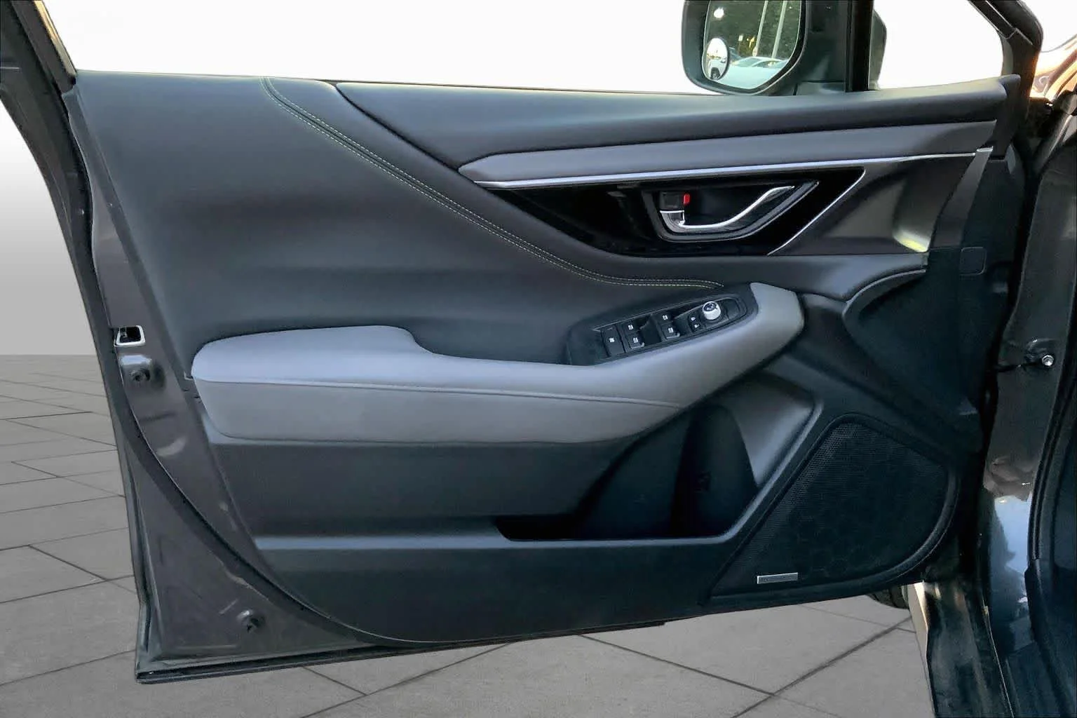 Used 2024 Magnetite Gray Metallic Subaru Onyx Edition image 19